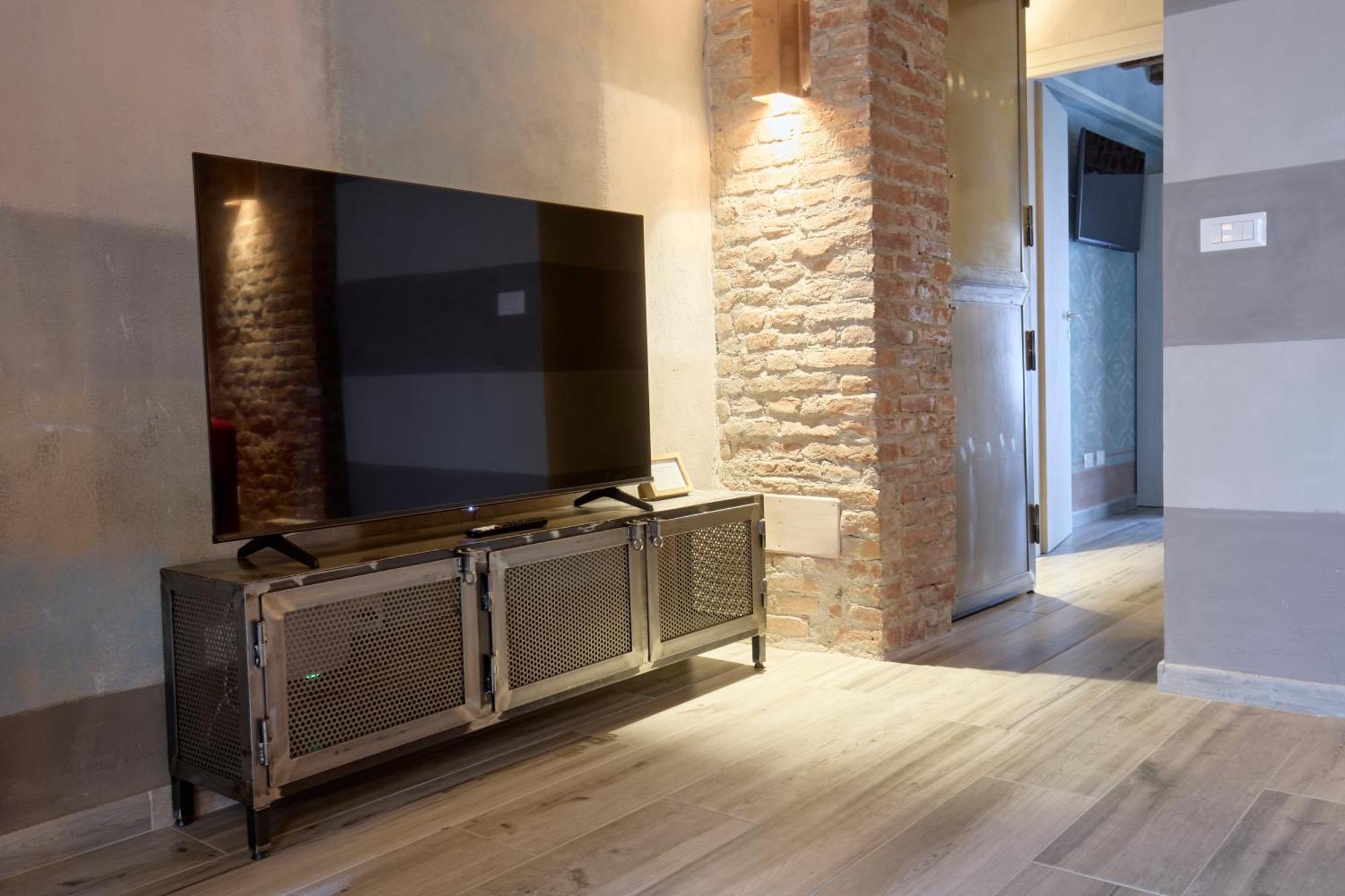 Emme Loft I New Moon - Stylish Apartment With Balcony — Photos 2